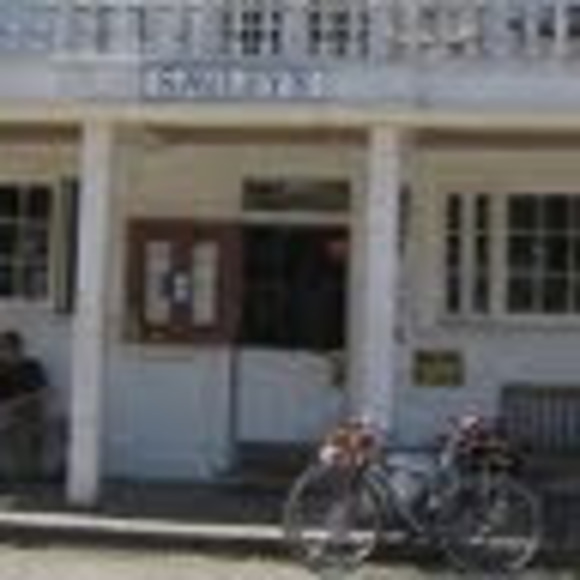 Meet your Posher, Chris - Picture 1 of 1